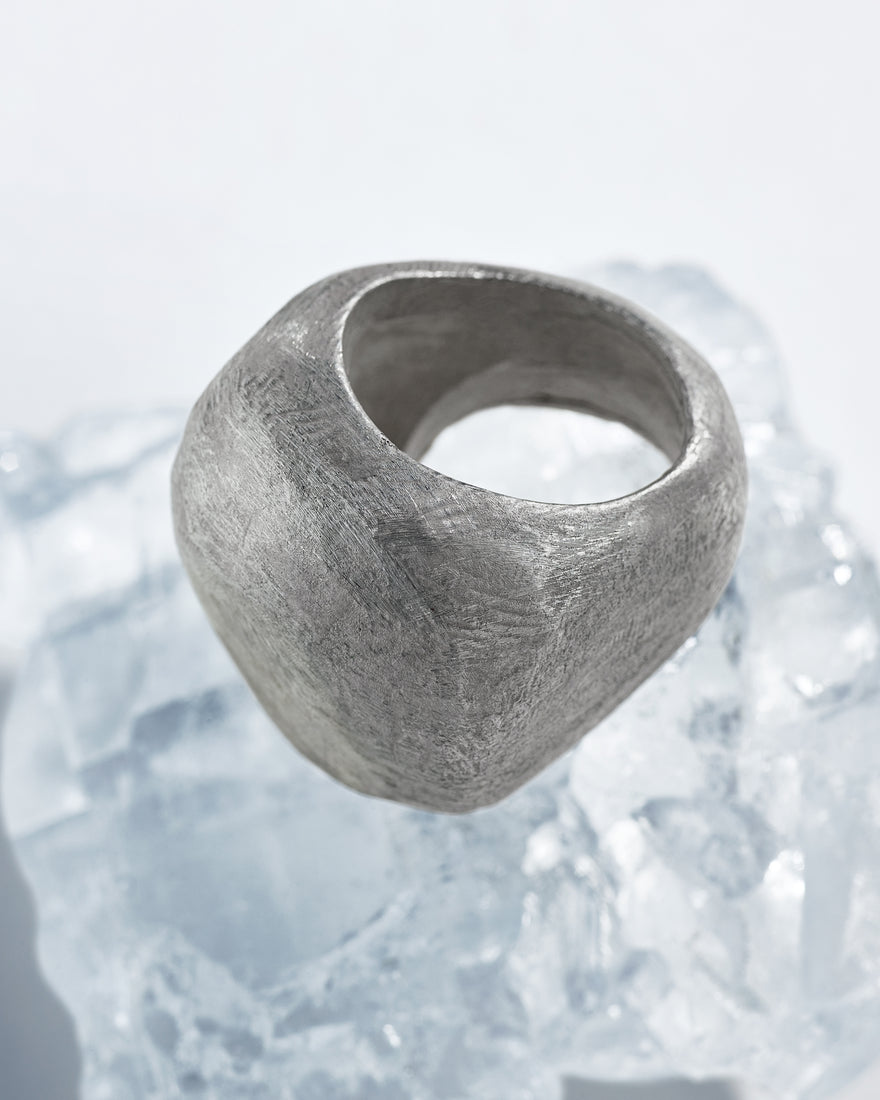 textured sterling silver bombo ring